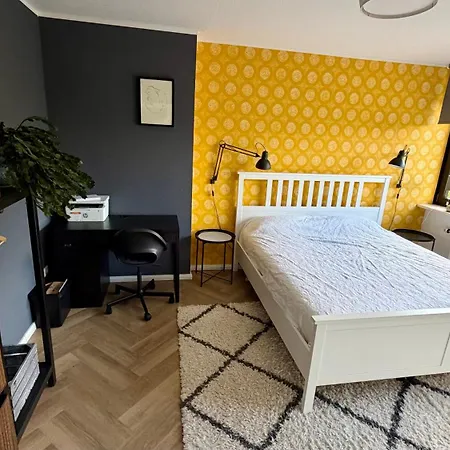 Modernes Privates Gaestezimmer In Mit Eigenem Bad & Terrassen Nutzung * Hannover